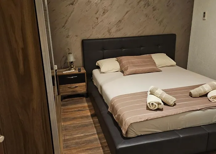Apartments Ishmi In Center Of Ulcinj