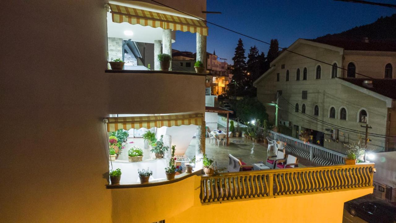 Ishmi In Center Of * Ulcinj